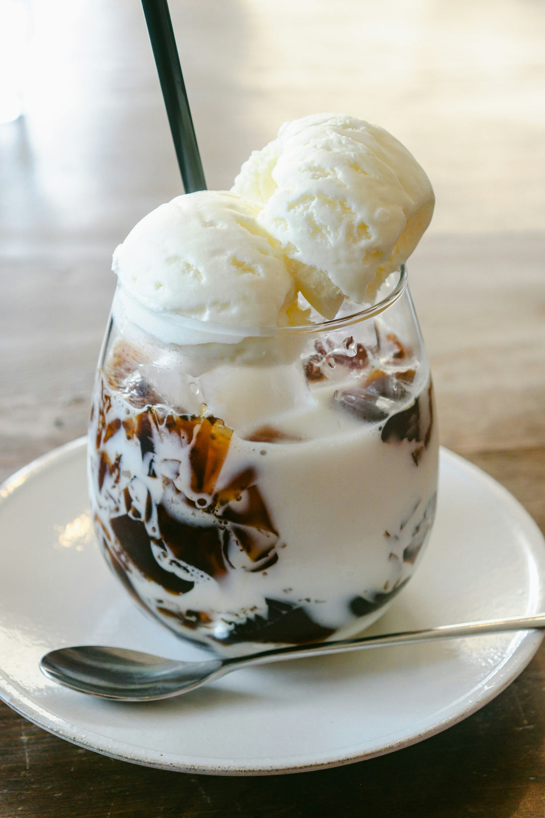 Coco Loco Affogato made with espresso and alcoholic coconut water photo from Unsplash